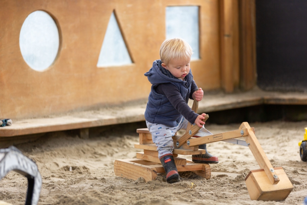 How to build a sandpit digger Playcentre